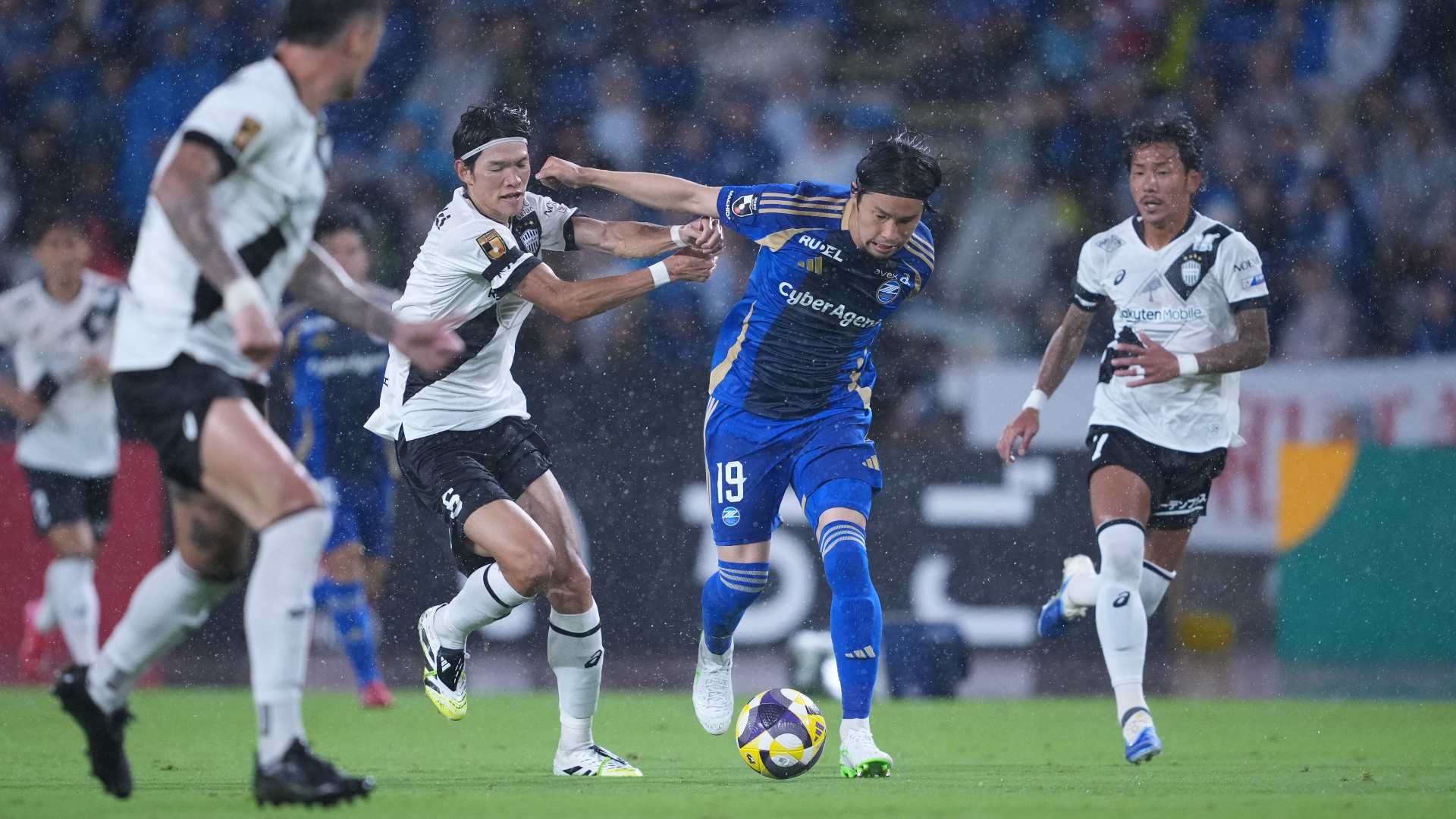 頂上決戦マッチデー試合球 天皇杯 決勝戦 町田ゼルビア ヴィッセル神戸